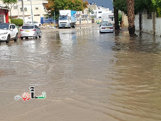 فيديو: غرق شوارع في قلنسوة وأزمة سير والاستعداد لمعالجة الحالات الطارئة